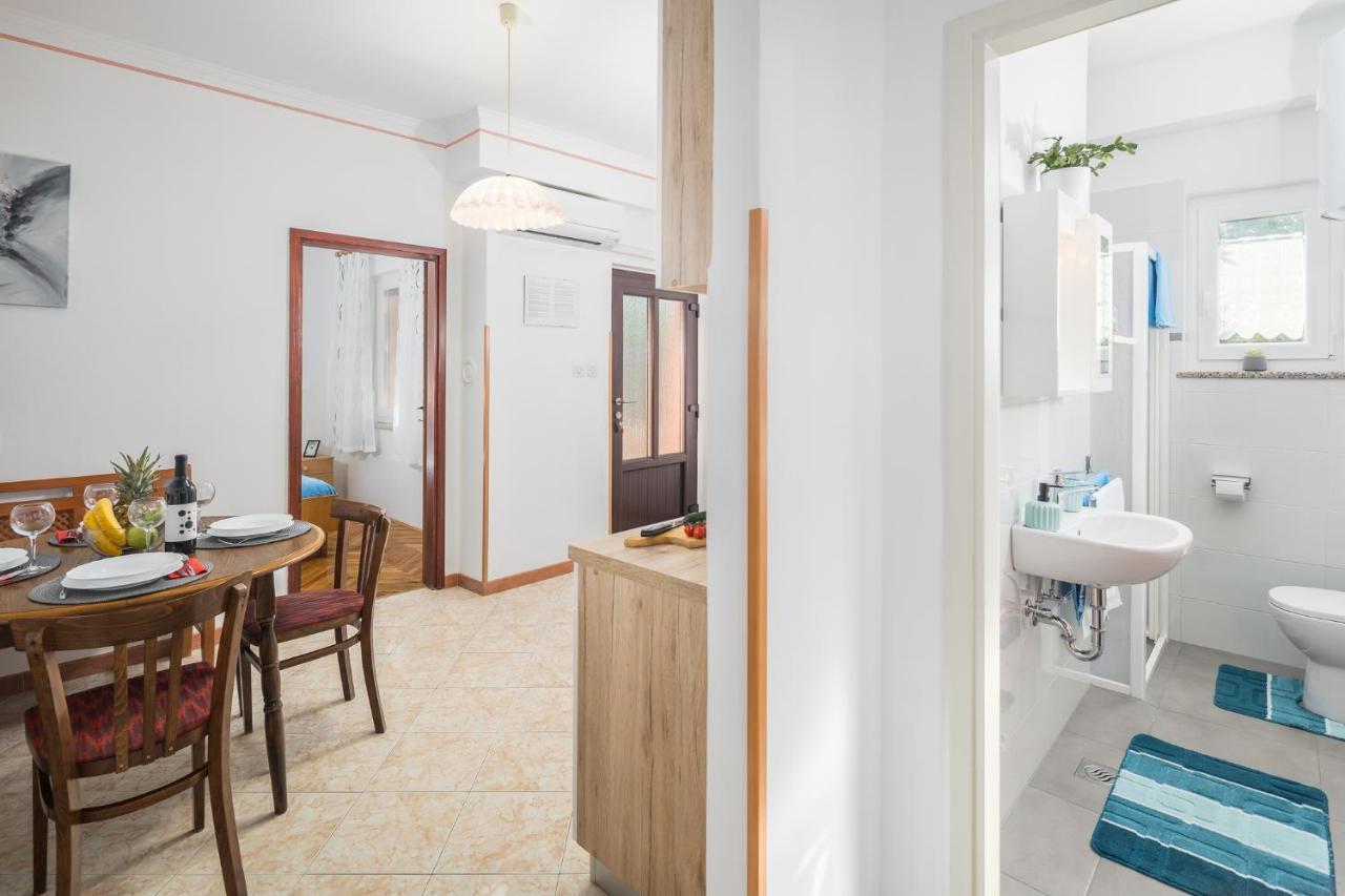 Apartments Marcan Porec Bagian luar foto